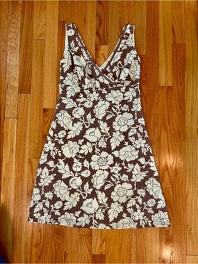 Boden Brown and Cream Floral V-Neck Dress